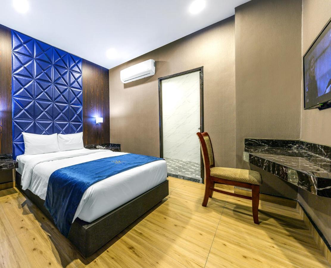 U3 Hotel Субанг-Джая Экстерьер фото